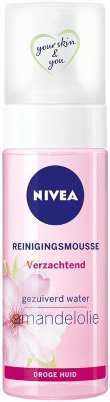 Essentials Verzachtende Reinigingsmousse 150ml